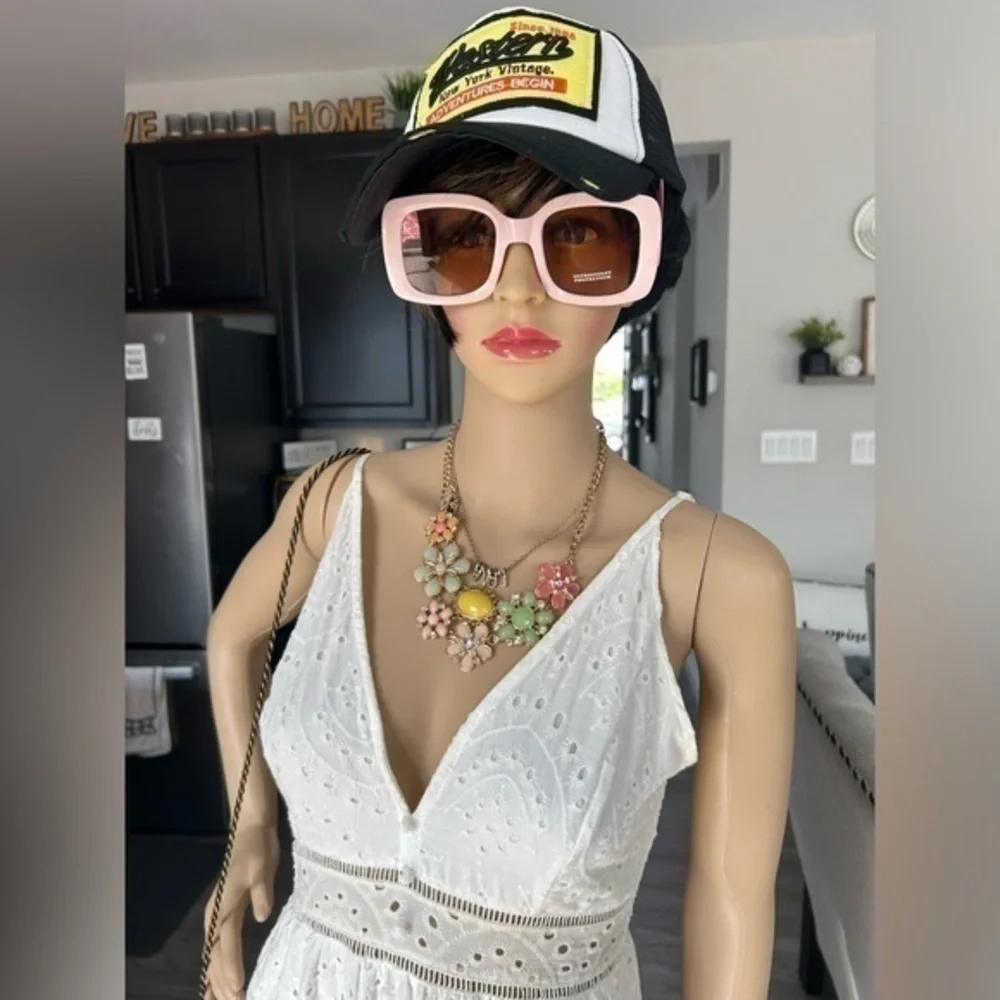💋NWT Statement oversized square framed pink pearl sunglasses 🕶 sunshades